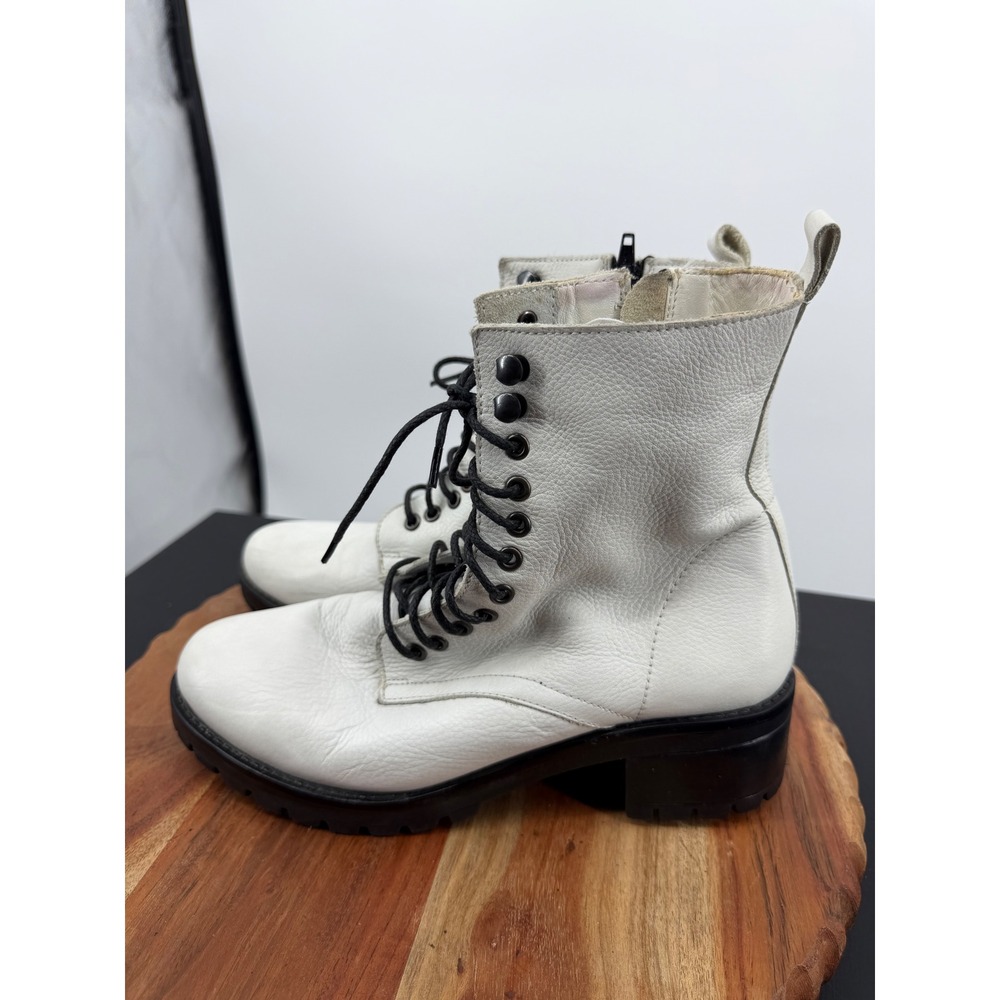 Urban outfitters Combat Boots Womens 8 White Leather Lug Sole Zip lace up